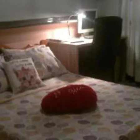 Room In Studio - Simple Hostel The Simple Hostel In The Heart Of Kalamata * Kalamata